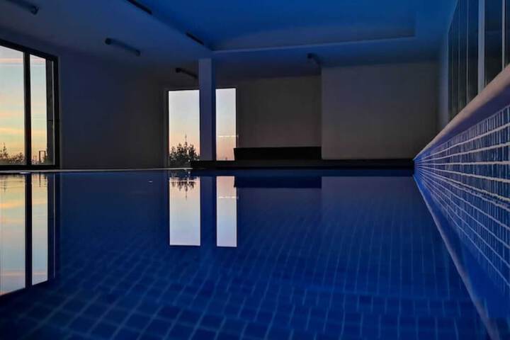 Hotel with Pool
