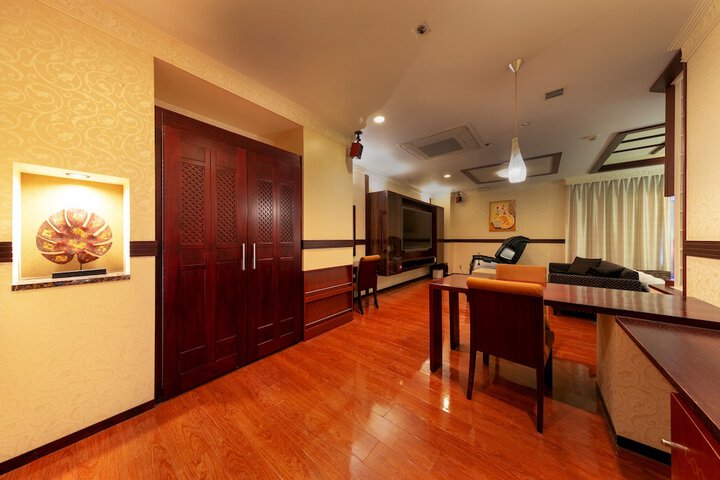 Room 21 of 46