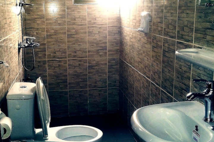 Room 49 of 85