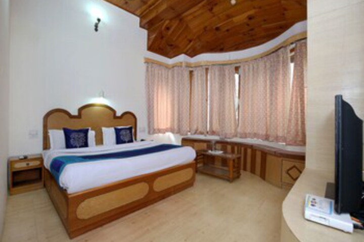 Room 12 of 24