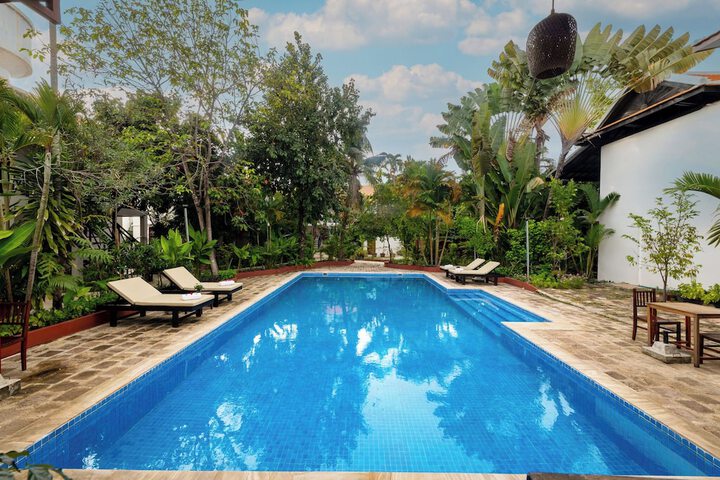 Pool 52 of 75