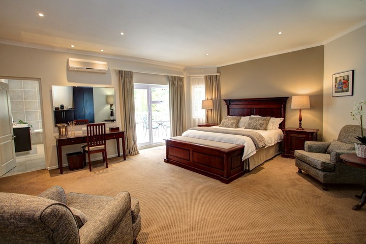 Room 22 of 100