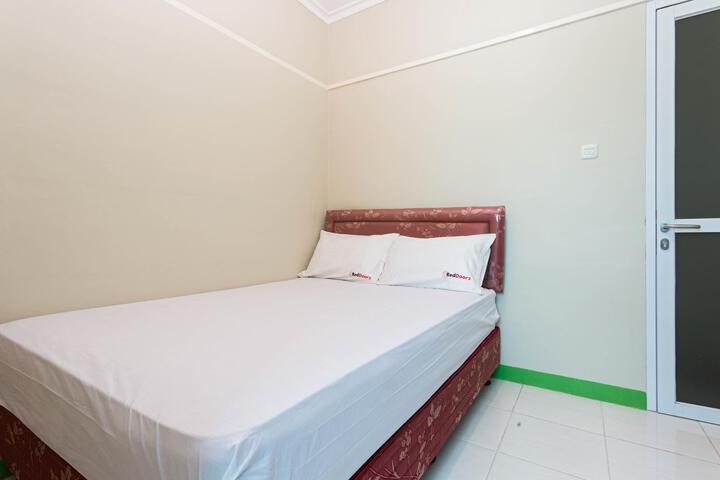 RedDoorz at Aselih Jagakarsa