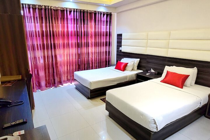 Room 16 of 48