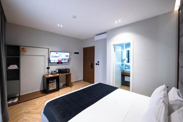 Room 36 of 265