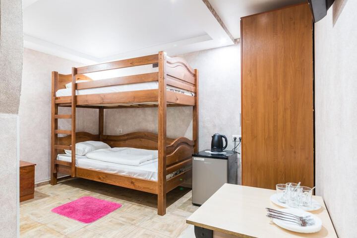 Room 21 of 68