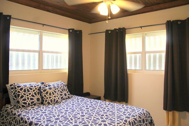 Room 12 of 83