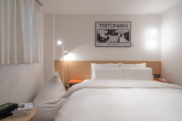 Room 73 of 100