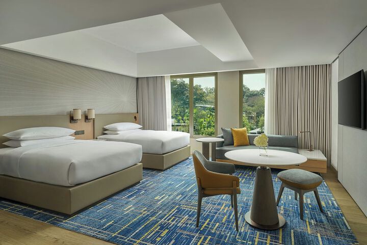 Room 16 of 30