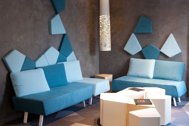 Guest Lobby
