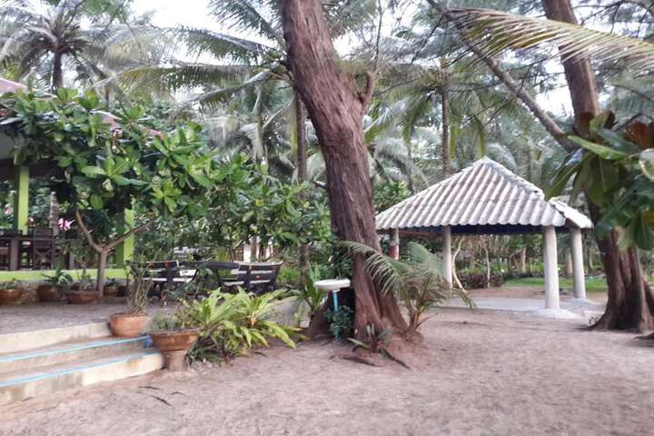 Property Grounds 40 of 53