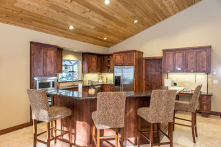 Image of High End Executive Tahoe Home by RedAwning