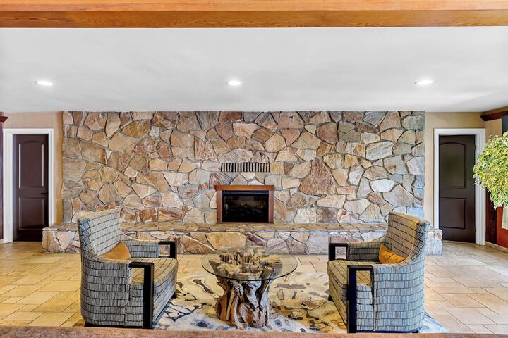 Lobby Photos