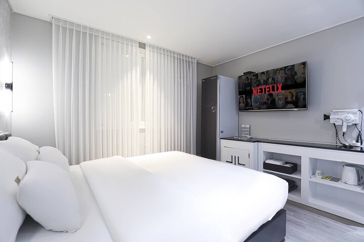 Room 14 of 39
