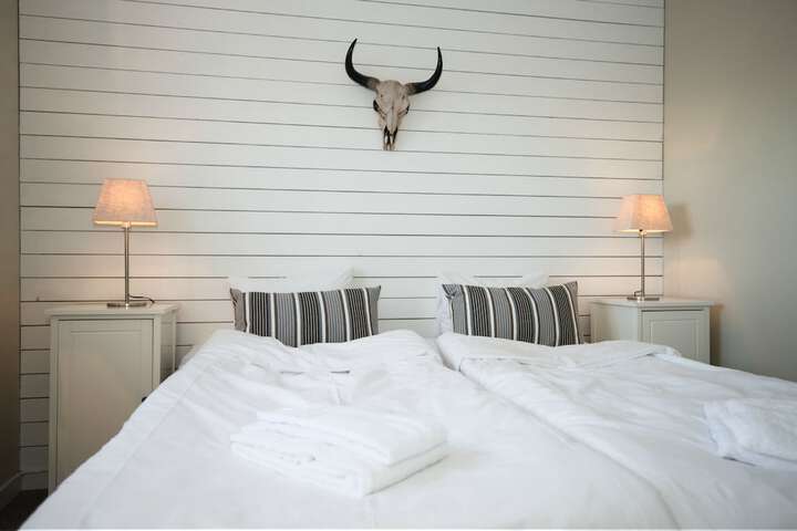 Room 10 of 63