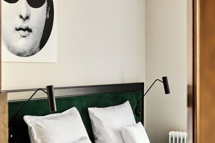 Room 20 of 48