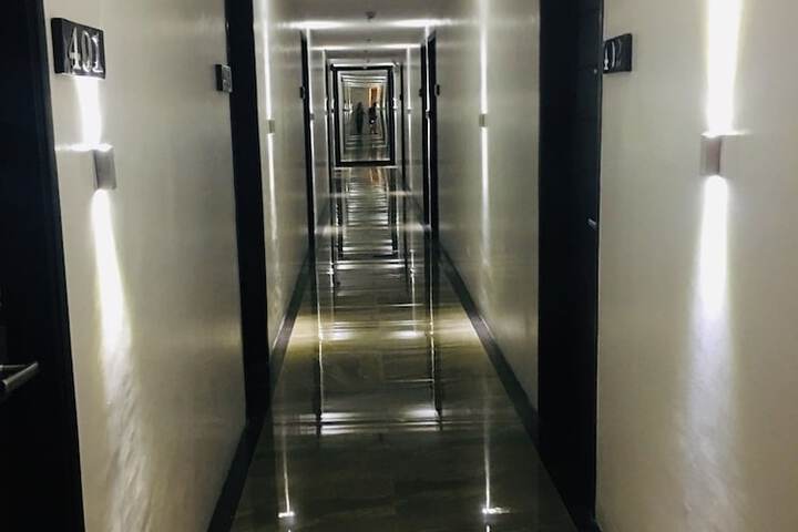Ballroom/Hall 58 of 63