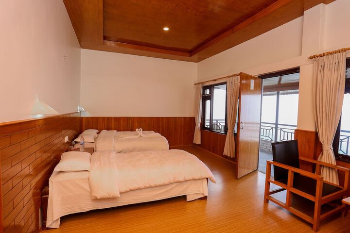 Room 5 of 42