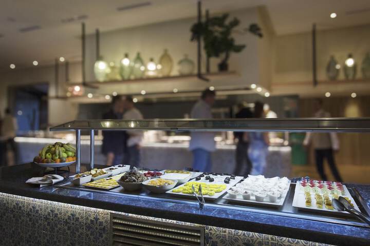 Dining 44 of 70