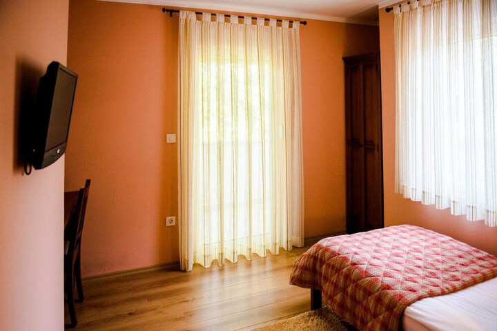 Room 9 of 58