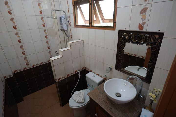 Room 18 of 31