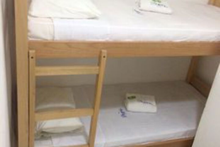 Room 3 of 10
