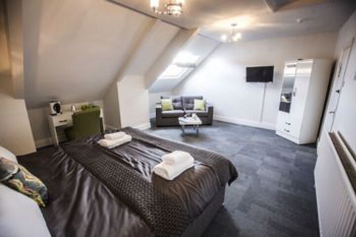 Room 13 of 31