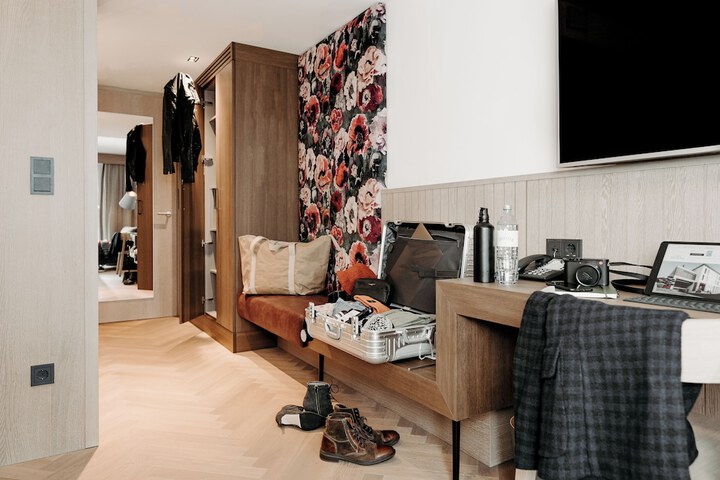 Room 7 of 46