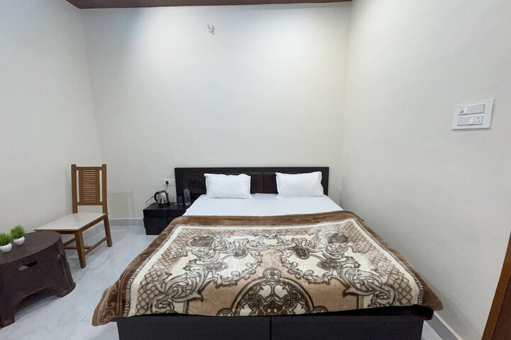 Room 15 of 39