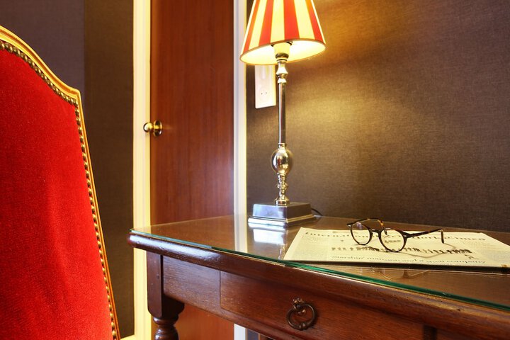 Room 14 of 87