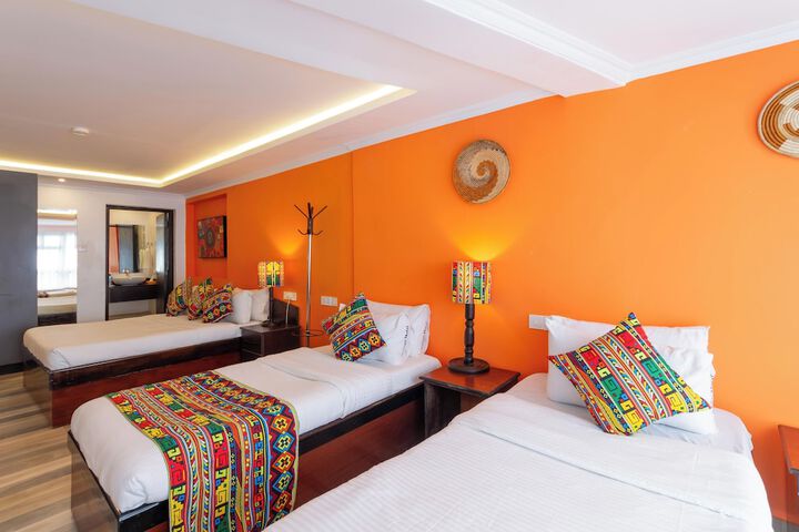 Room 10 of 31