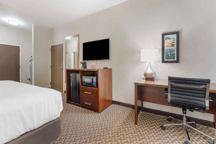 Double Accessible Queen Size Bed