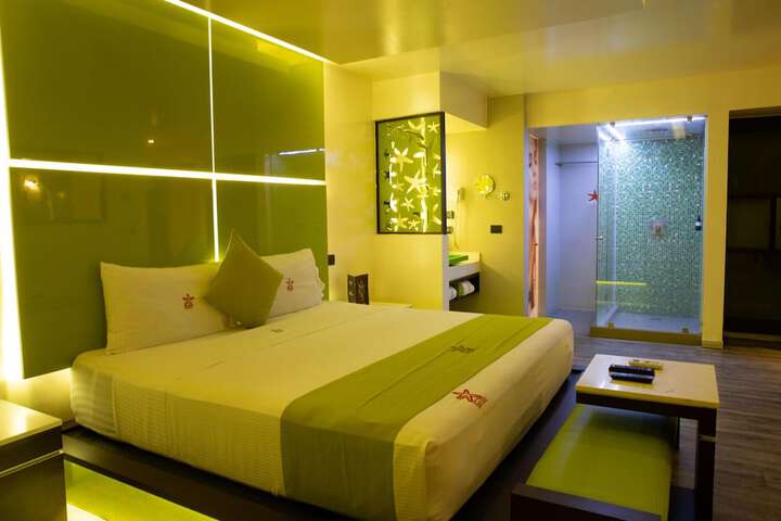 Room 5 of 42
