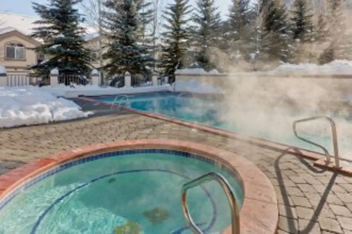 Pool 10 of 13