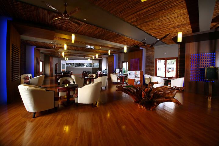 Hotel Interior 4 of 43