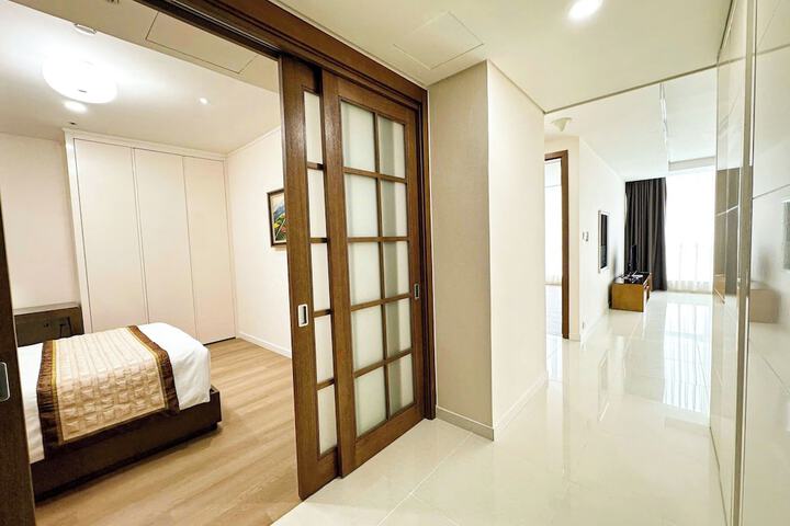 Room 14 of 71