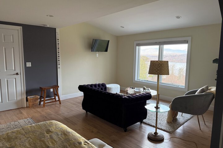 Room 5 of 54
