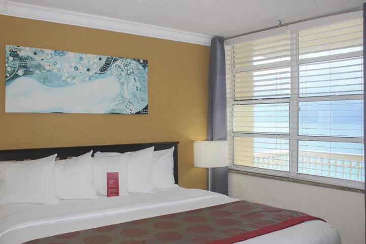 2 Double Beds (2 of 3)