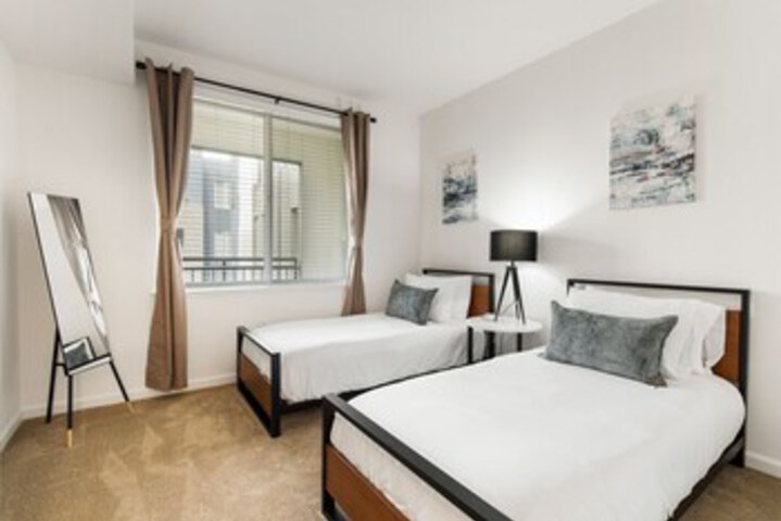 Room 90 of 93