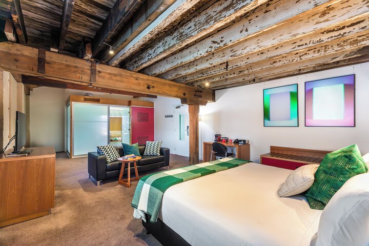 Room 20 of 53