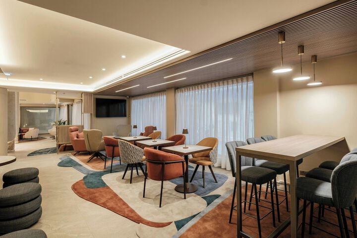 Hotel Interior 8 of 102