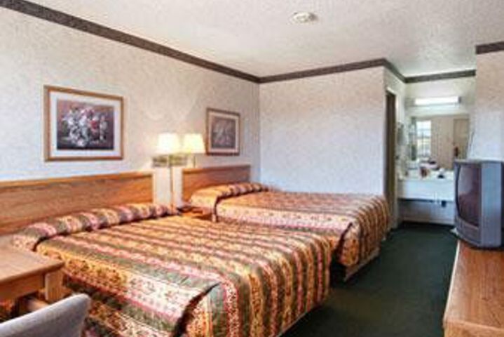 Room 3 of 10