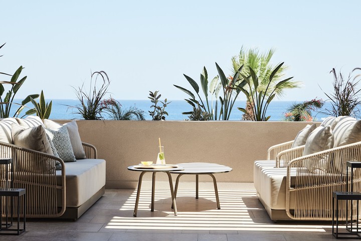 Lounge 59 of 74