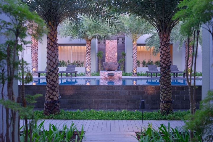 Pool 15 of 26