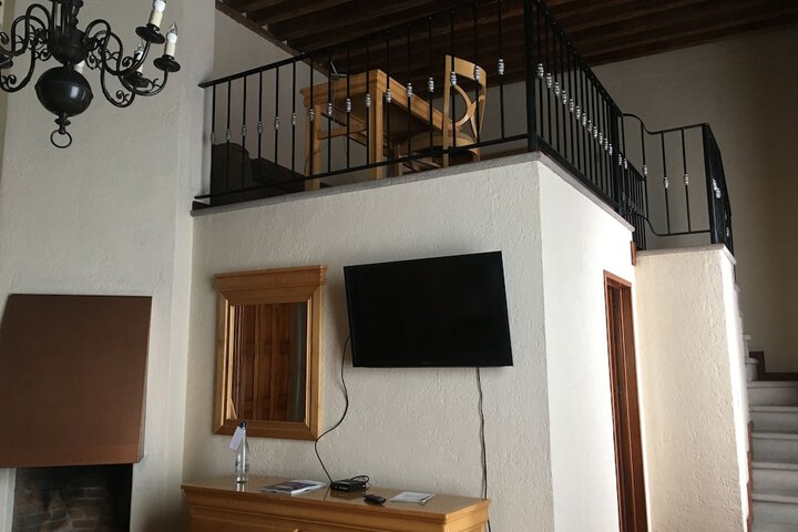 Room 13 of 87