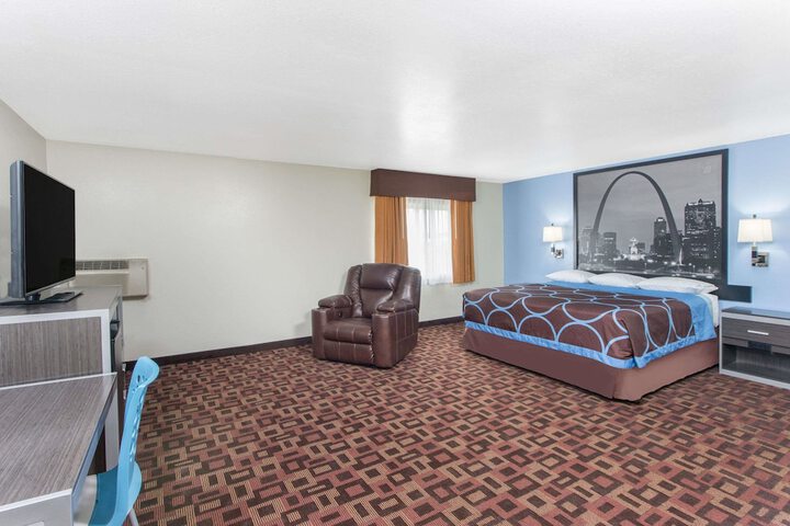 Room 5 of 21