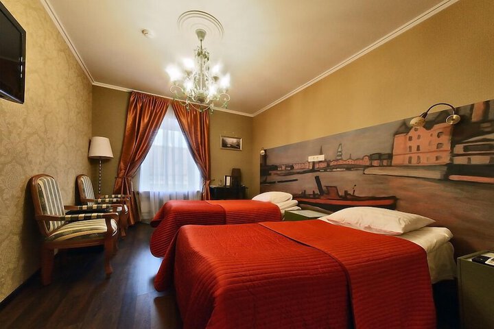 Room 17 of 43