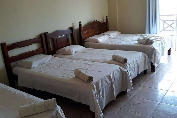 Room 10 of 26
