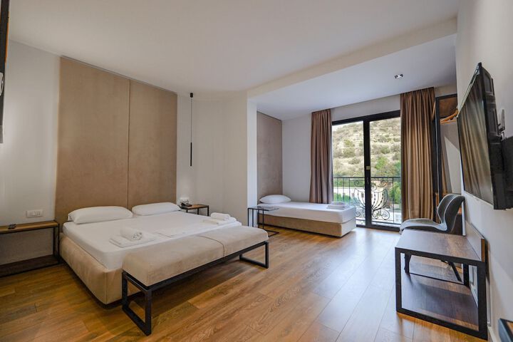 Room 14 of 52