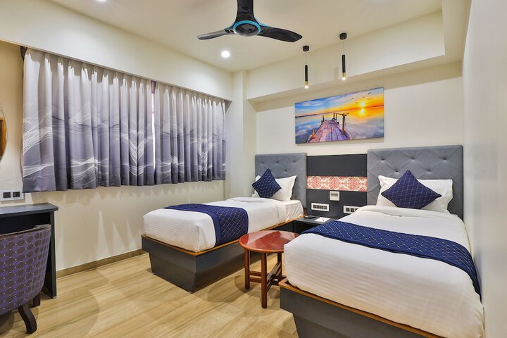 FabHotel Prime Empyrean